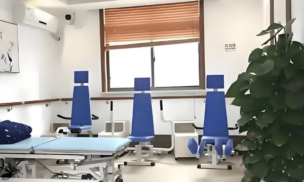 2025怎么入深圳户口要求_细节藏不住爱！白敬亭晒家意外暴露恋情？ 家意外暴露公交路线