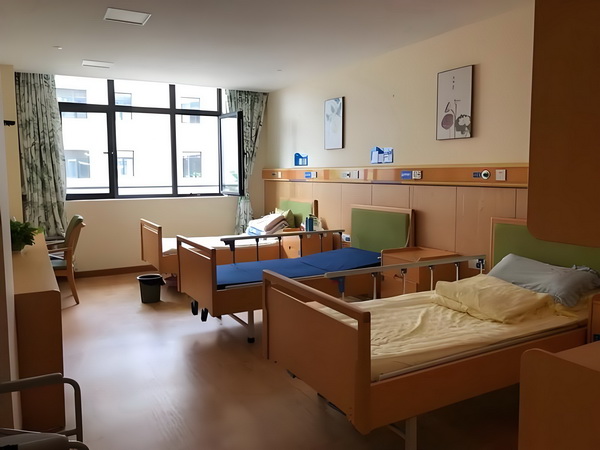 怎么样才能落户深圳_汪小菲带儿女到内蒙古，玥儿骑马他牵马 他牵马老：组合式养